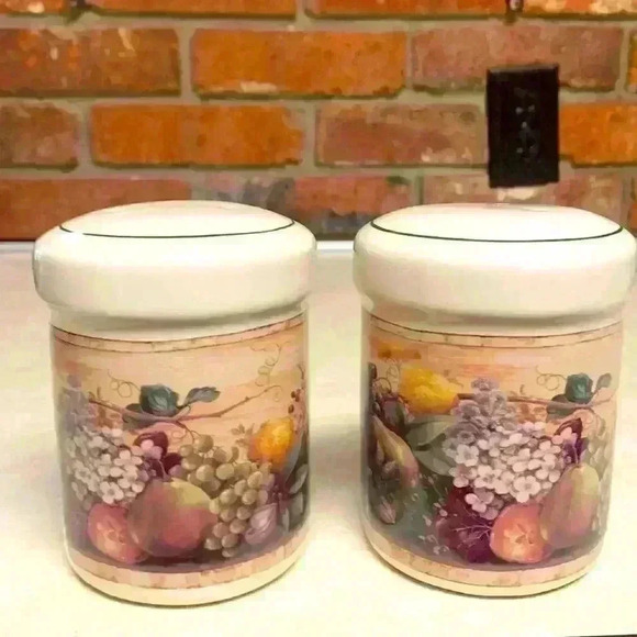 Pamela Gladding Certified International Salt/Pepper Shaker Set "Windor Fruit" - Picture 1 of 8